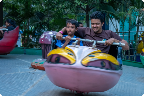 Lifestyle of couple date at night-3